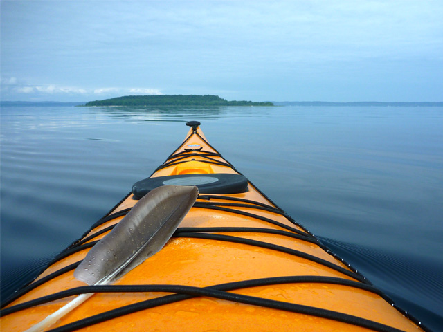 kayak-feather